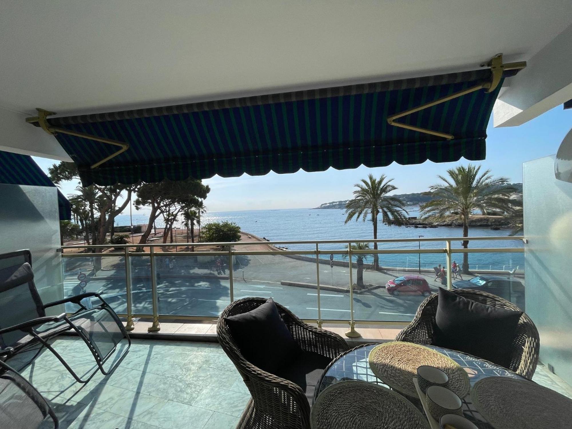 Appartement Terrasse En Front De