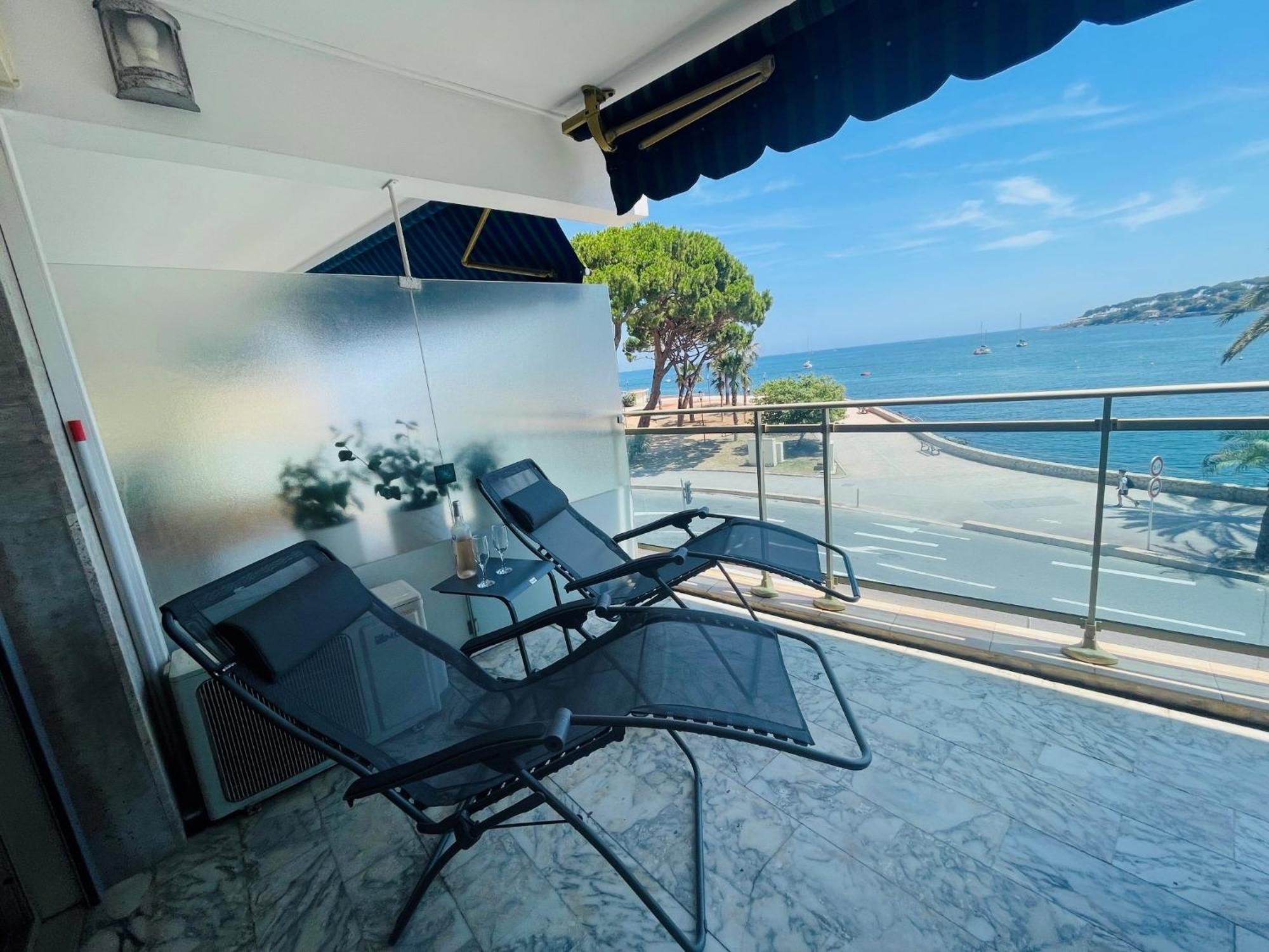 Appartement Terrasse En Front De